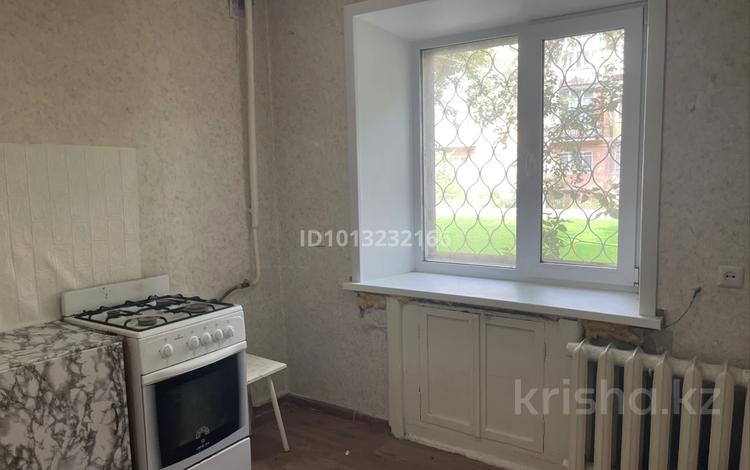 1-бөлмелі пәтер · 32 м² · 1/4 қабат, Ленина 101, бағасы: 6 млн ₸ в Рудном — фото 2