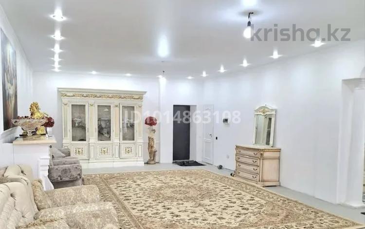 Жеке үй · 4 бөлме · 300 м² · 10 жүзд., Үркер, Шопан ата 25, бағасы: 600 000 ₸ в Астане, Нура р-н — фото 2