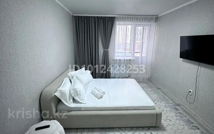 1-комнатная квартира · 38 м² · 1/9 этаж, Уральская 45 Б за 16 000 ₸ в Костанае — фото 2