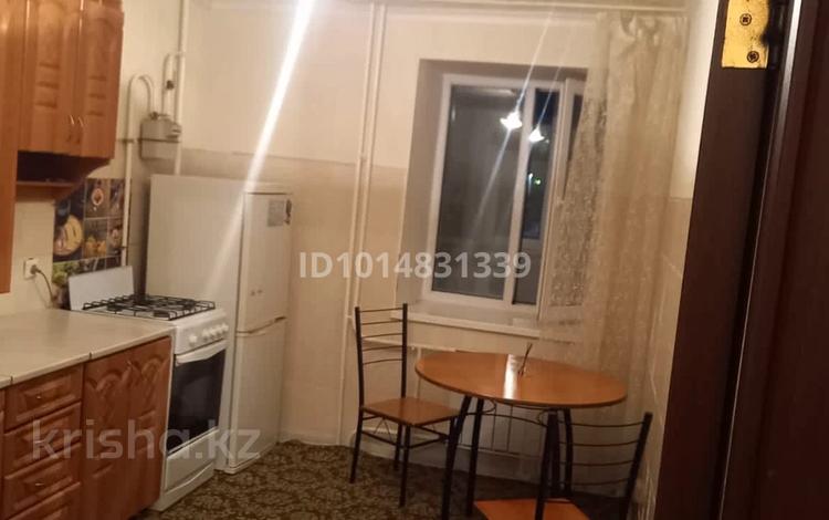 1-комнатная квартира · 40 м² · 4/9 этаж, мкр. Алтын орда 15 за 120 000 ₸ в Актобе — фото 2