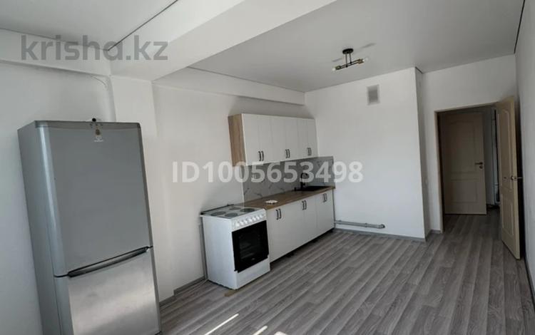 3-комнатная квартира · 70 м² · 5/5 этаж, Халиуллина за 300 000 ₸ в Алматы, Медеуский р-н — фото 13