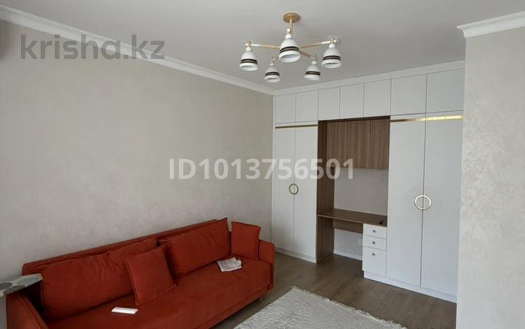 1-комнатная квартира · 45 м² · 6/9 этаж, Туран 57/4 за 250 000 ₸ в Астане, Нура р-н — фото 2