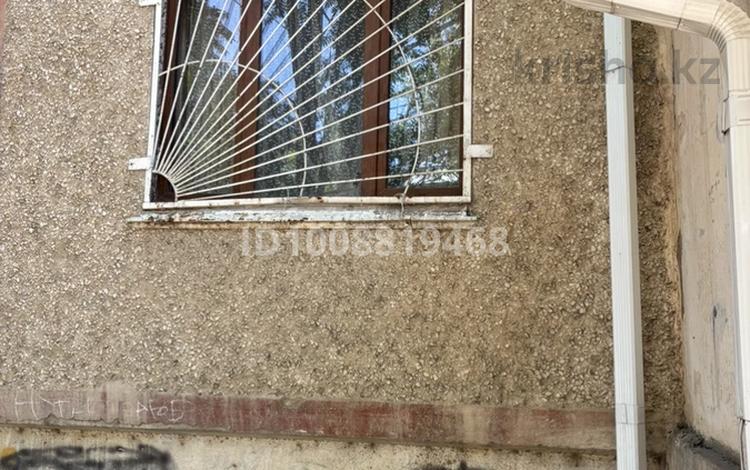 2-бөлмелі пәтер · 57 м² · 1/5 қабат, мкр Север 67 — БТИ, бағасы: 90 000 ₸ в Шымкенте, Аль-Фарабийский р-н — фото 5