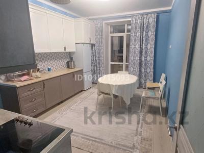 3-комнатная квартира · 100 м² · 4/10 этаж, Алихана Бокейханова 11/1 — Триумфальная арка за 400 000 ₸ в Астане, Есильский р-н
