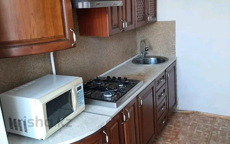 1-комнатная квартира · 40 м² · 7/9 этаж, мкр 6, Мкр 6, Абилкайыр хана 36 за 110 000 〒 в Актобе — фото 2