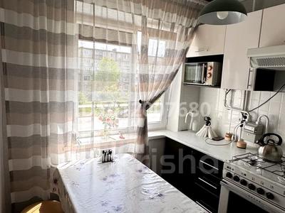 4-комнатная квартира · 61 м² · 2/5 этаж, 11-й мкр. 30 за 11.2 млн 〒 в Житикаре