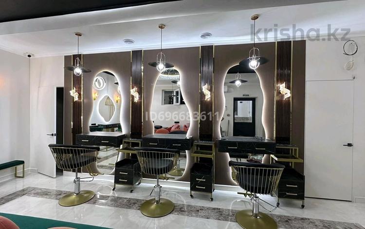 Салоны красоты · 63 м² за 550 000 〒 в Актау, 19-й мкр — фото 2