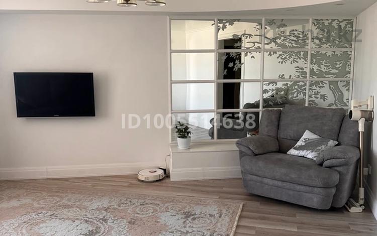 4-бөлмелі пәтер · 81 м² · 9/9 қабат, Естая 142 — Пр. Кутузова, бағасы: 35 млн ₸ в Павлодаре — фото 3