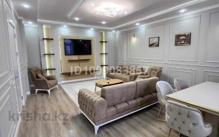 2-комнатная квартира · 92.9 м² · 9/10 этаж, Абая 26а за 600 000 ₸ в Атырау — фото 8