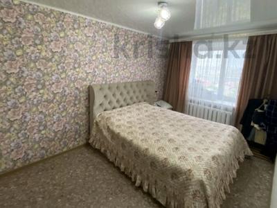 3-комнатная квартира, 60 м², 9/9 этаж помесячно, Сутюшева за 220 000 〒 в Петропавловске