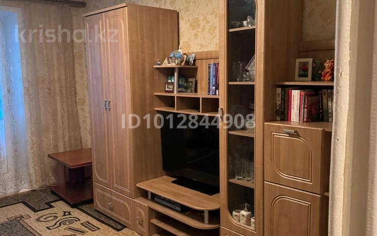3-комнатная квартира · 60 м² · 1/5 этаж, Кубеева — онкологическая больница за 25 млн ₸ в Костанае — фото 2