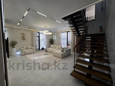 Отдельный дом · 5 комнат · 335 м², Ходжанова 20 — Аль-Фараби за 2.5 млн 〒 в Алматы, Бостандыкский р-н