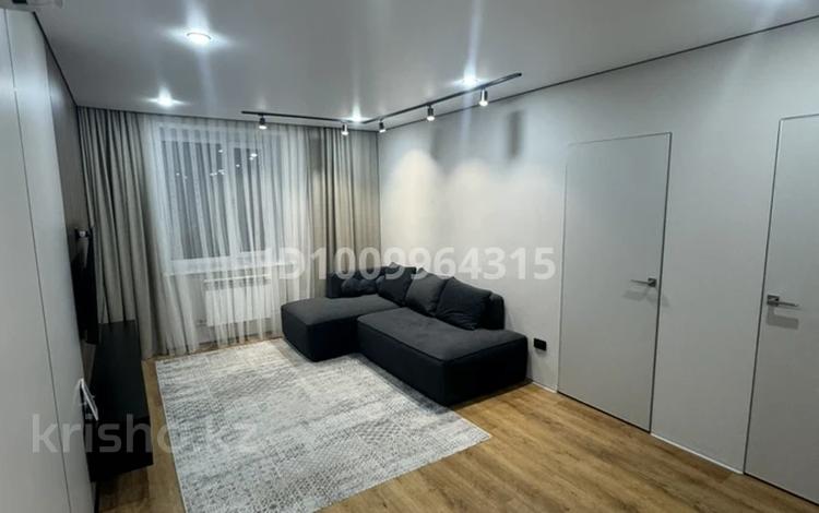 4-бөлмелі пәтер · 95 м² · 7/9 қабат, Джамбула 5, бағасы: 600 000 ₸ в Семее — фото 2