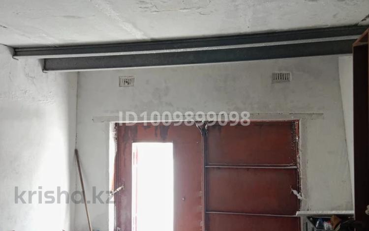 Гараж · 25.7 м² · мкр Юго-Восток, 30й микрорайон 18 за 1.7 млн ₸ в Караганде, Казыбек би р-н — фото 2