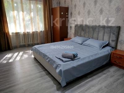 2-бөлмелі пәтер, 59 м² тәулік бойы, мкр Айнабулак-3 157, бағасы: 15 000 〒 в Алматы, Жетысуский р-н