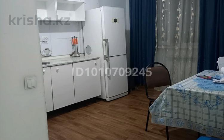 1-комнатная квартира · 35 м² · 1/5 этаж, Жунисова за 180 000 ₸ в Алматы, Наурызбайский р-н — фото 2
