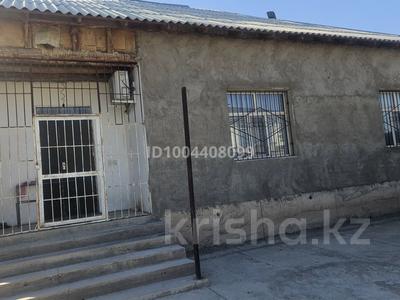 Отдельный дом · 4 комнаты · 150 м², Улкер 72 — Дом возле трассы за 105 000 〒 в Туркестане