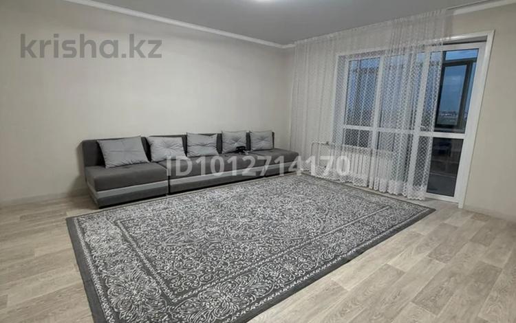 2-комнатная квартира · 76 м² · 10/12 этаж, Мкр Сары-Арка 13А за 200 000 ₸ в Кокшетау — фото 2