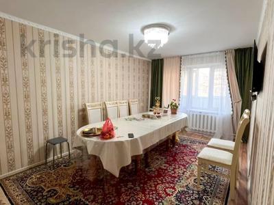4-комнатная квартира · 76 м² · 3/5 этаж, Самал 40 за 25 млн 〒 в Талдыкоргане, мкр Самал
