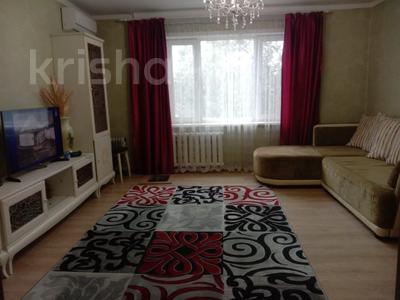 1-комнатная квартира · 41 м² · 3/5 этаж, Ауэзова за 17.5 млн 〒 в Семее