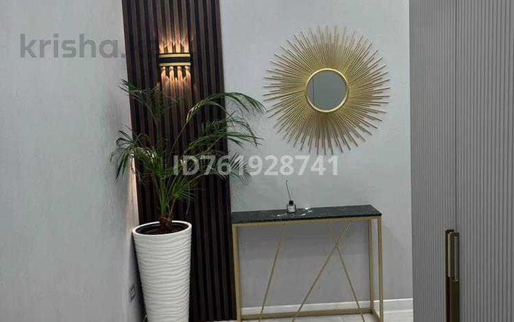 2-бөлмелі пәтер · 82 м² · 6/7 қабат, 16-ш/а. 33/3, бағасы: 11 000 ₸ в Актау, 16-й мкр  — фото 2