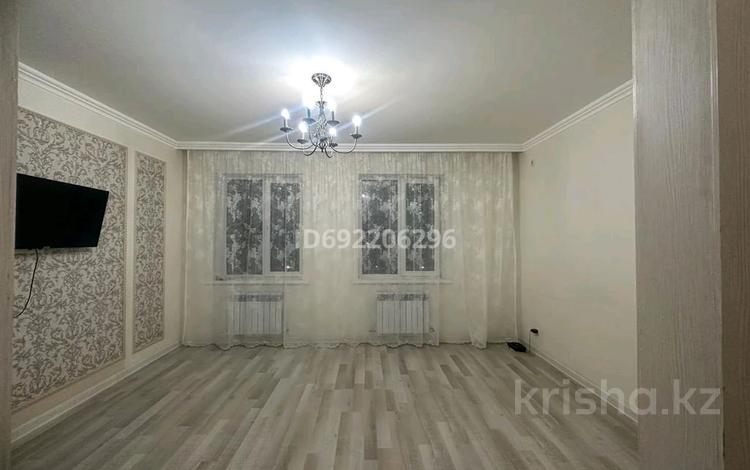 2-комнатная квартира, 65 м², 6/12 этаж помесячно, Кошкарбаева 37