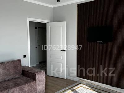 Продажа квартир в Атырауской обл.: 1-комнатная квартира · 46 м² · 8/9 этаж, мкр Нурсая, Мкрн Нурсая 7 за 18 млн 〒 1-комнатная квартира · 46 м² · 8/9 этаж, мкр Нурсая, Мкрн Нурсая 7 за 18 млн 〒 в Атырау
