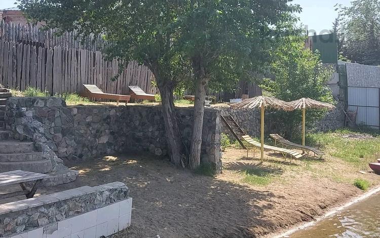 Дача · 4 комнаты · 90 м², Солнечная улица 476 — Напротив базы Малибу за 70 000 ₸ в Костанае — фото 10