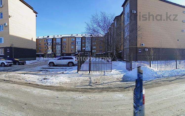 1-комнатная квартира · 60 м² · 1/5 этаж, мкр Кадыра Мырза-Али, Вдулхайыр Хана 171 — Правдухина за 30 млн ₸ в Уральске — фото 2