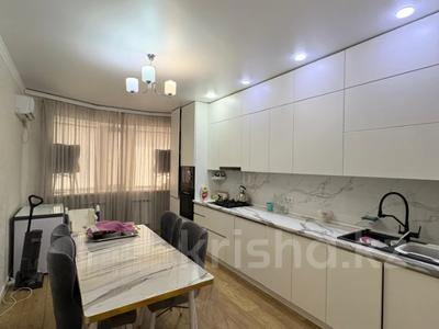 3-комнатная квартира · 100 м² · 6/9 этаж, мкр. Алтын орда, ораза татеулы за 41 млн ₸ в Актобе