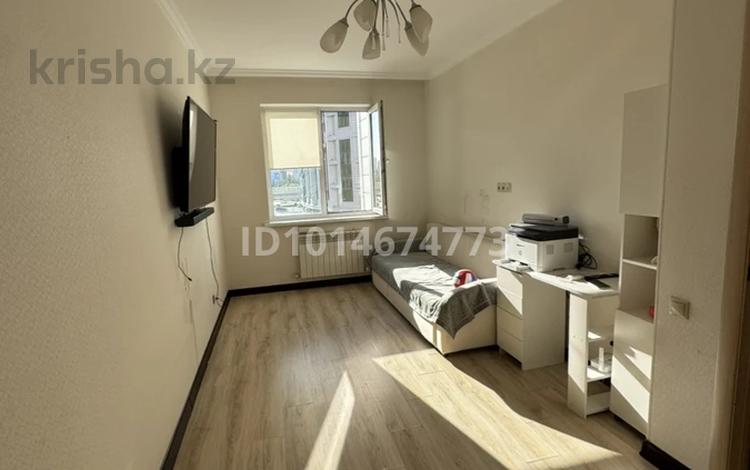 1-бөлмелі пәтер · 35 м² · 4/10 қабат, Кабанбай батыра 46, бағасы: 27.5 млн ₸ в Астане, Есильский р-н — фото 2