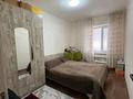 2-бөлмелі пәтер · 56 м² · 2/5 қабат, 3 мкр 45 — Народного банка, бағасы: 7 млн ₸ в Каратау — фото 11