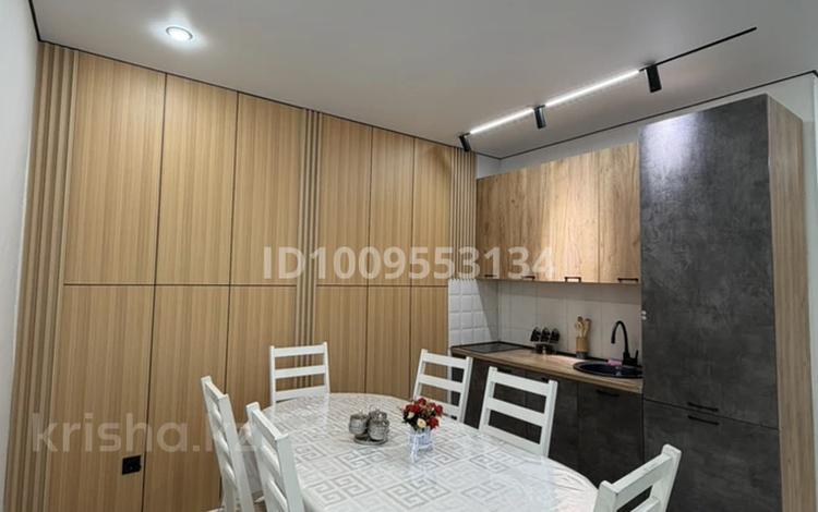 3-бөлмелі пәтер · 70 м² · 21/25 қабат, мкр 11 112б, бағасы: 25 млн ₸ в Актобе — фото 2