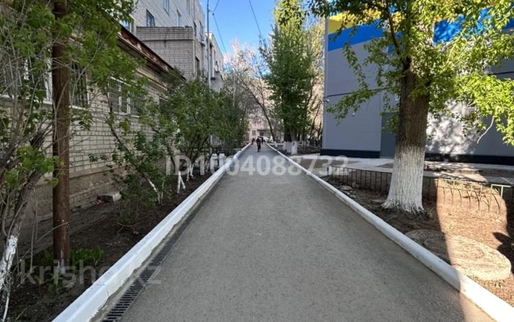 3-бөлмелі пәтер · 70 м² · 5/5 қабат, Старый город, Кереева 8 — Кереева 8, бағасы: 12 млн ₸ в Актобе — фото 13