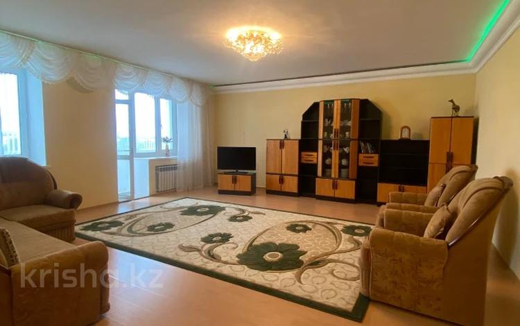 4-комнатная квартира · 236 м² · 4/5 этаж, Абулхаирхана за 88 млн ₸ в Актобе, жилой массив Жилянка — фото 5