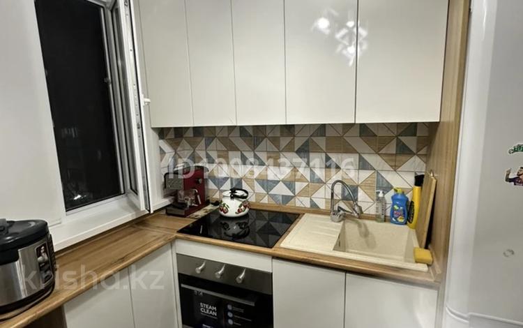 2-бөлмелі пәтер · 44 м² · 5/5 қабат, 16-шағынаудан — Торговый дом реал, бағасы: 11.5 млн ₸ в Караганде, Алихана Бокейханова р-н — фото 2