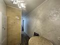 2-бөлмелі пәтер · 44 м² · 5/5 қабат, 16-шағынаудан — Торговый дом реал, бағасы: 11.5 млн ₸ в Караганде, Алихана Бокейханова р-н — фото 6