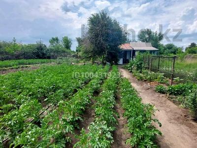 Дача · 2 комнаты · 10 м² · 6 сот., Центральная 19 за 500 000 〒 в Павлодаре