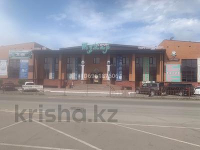 Аренда коммерческой недвижимости в Карагандинской обл.: Свободное назначение, офисы, магазины и бутики, склады, кабинеты и рабочие места · 500 м² за ~ 1.2 млн 〒 Свободное назначение, офисы, магазины и бутики, склады, кабинеты и рабочие места · 500 м² за ~ 1.2 млн 〒 в Караганде, Казыбек би р-н