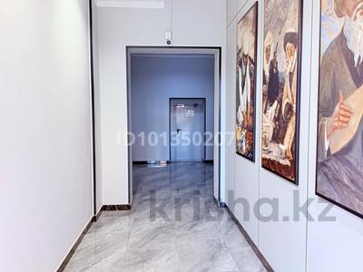 3-комнатная квартира · 76.4 м² · 4/10 этаж, мкр Юго-Восток, Дюсембекова 83/2 за 56 млн ₸ в Караганде, Казыбек би р-н