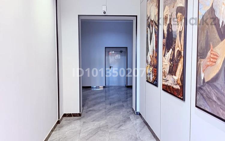 3-комнатная квартира · 76.4 м² · 4/10 этаж, мкр Юго-Восток, Дюсембекова 83/2 за 56 млн ₸ в Караганде, Казыбек би р-н — фото 2