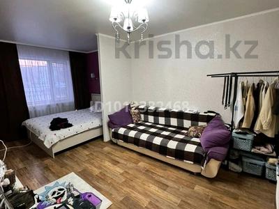 1-бөлмелі пәтер · 32 м² · 1/5 қабат, ул. 40-летия Победы 70/2, бағасы: 5.5 млн ₸ в Шахтинске