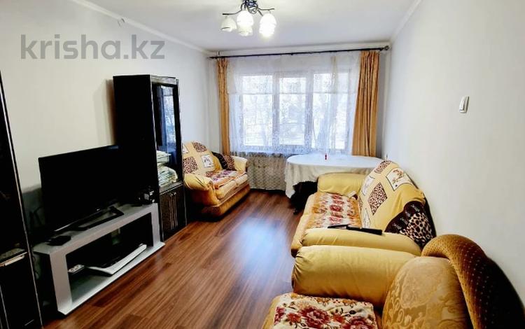 3-комнатная квартира, 56 м², 1/4 этаж помесячно, Абылай хана — Маметовой