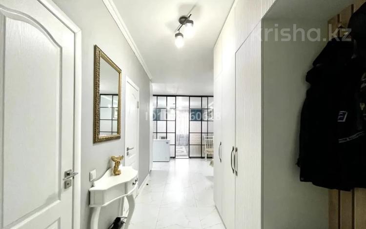 3-бөлмелі пәтер · 80.3 м² · 5/9 қабат, Сембинова 9/1, бағасы: 36 млн ₸ в Астане, р-н Байконур — фото 91