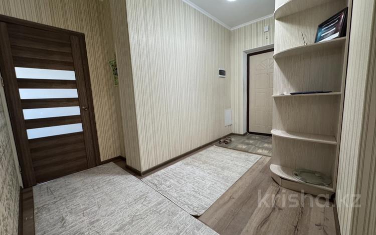 3-бөлмелі пәтер · 81 м² · 6/14 қабат, Сакена Сейфуллина 41, бағасы: 44.5 млн ₸ в Астане, р-н Байконур — фото 2