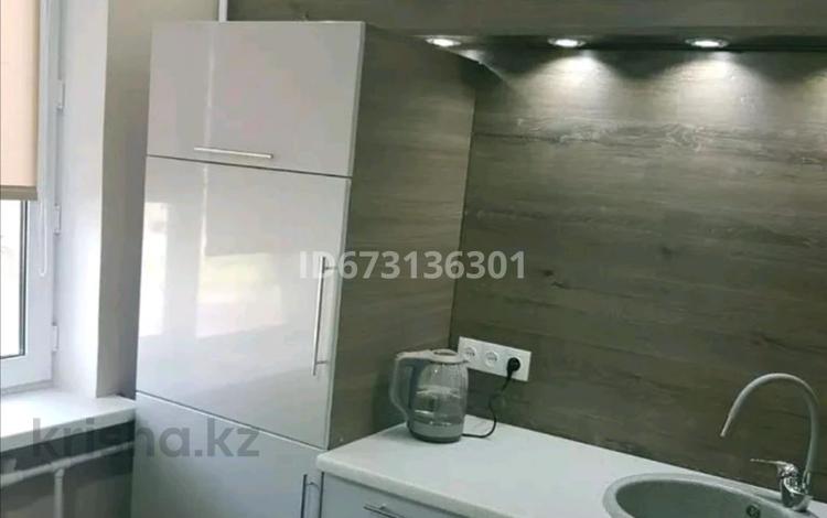 1-комнатная квартира · 40 м² · 1/5 этаж, мкр Новый Город, Гоголя 50/1 за 12 000 ₸ в Караганде, Казыбек би р-н — фото 11