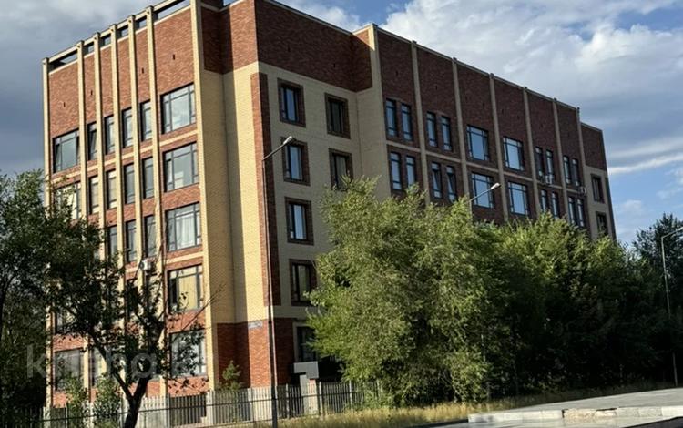 3-комнатная квартира · 108.2 м² · 1/5 этаж, Бекена Жамакаева 150/2 за 50 млн ₸ в Семее — фото 2