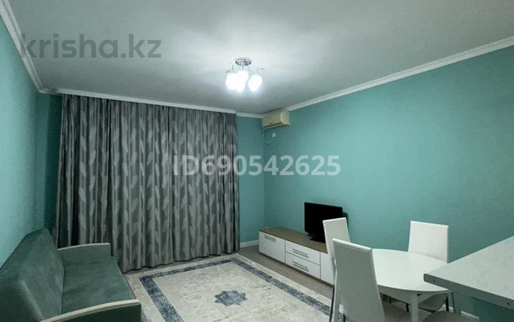 2-комнатная квартира, 57 м², 2/3 этаж помесячно, мкр Нурсая, Аблхайр-хана 17Б — Worley