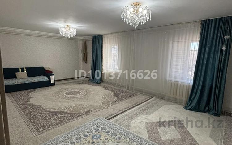 Отдельный дом · 3 комнаты · 150 м² · 6 сот., Туған ел,Гүлдер 533 — Атамекен базарына қарама қарсы көше за 9 млн ₸ — фото 2