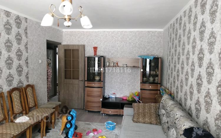 3-комнатная квартира, 61.8 м², 1/5 этаж, Микрайон самал за 18 млн 〒 в Талдыкоргане, мкр Самал — фото 2